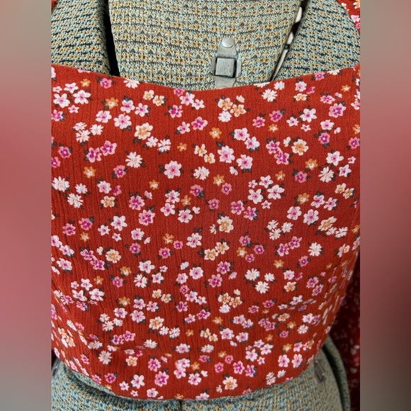 ALTAR’D STATE DITSY FLORAL CROP, TIE BACK, RUCHED BODICE, FEMININE, BOHO, Sz.S - Picture 2 of 10